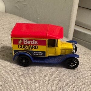 MATCHBOX 1921 MODEL T FORD, BIRD'S CUSTARD POWDER 1989 vintage car die cast